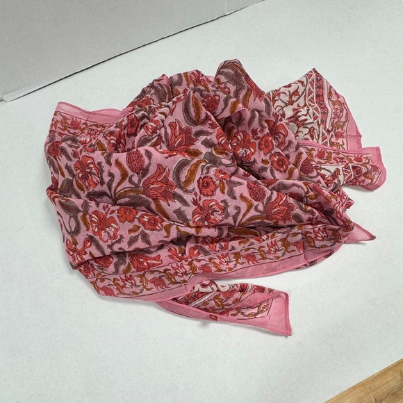 Indian Hand-Printed Floral Sarong Scarf - 93" x 36" - NEW in Bags. - Picture 9 of 13